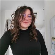 Bonjour, actuellement en école d'événementiel, je suis dynamique et motivée à partager mes connaissances. 
N'hésitez pas à me contacter !